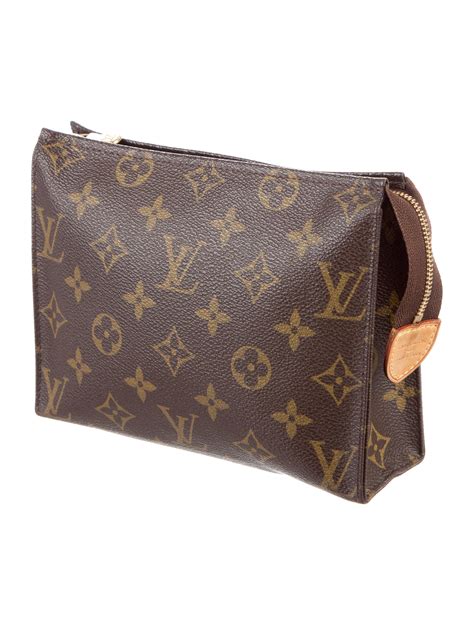 toiletry pouch 19 louis vuitton|louis vuitton toiletry hard case.